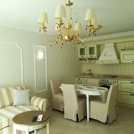 Sunrise Complex Apartment *