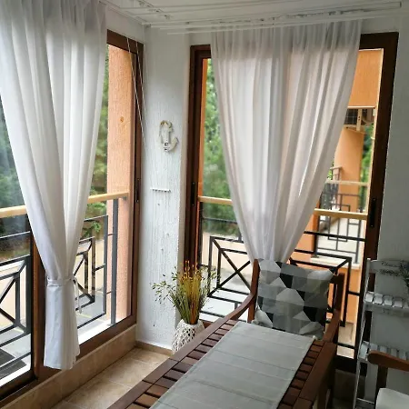 Sunrise Complex * غولدن ساندز