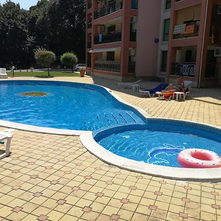 Sunrise Complex شقة غولدن ساندز