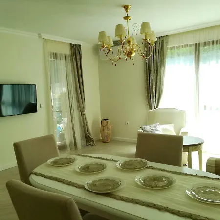 Lägenhet Sunrise Complex