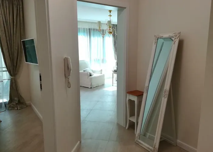 Sunrise Complex Apartment